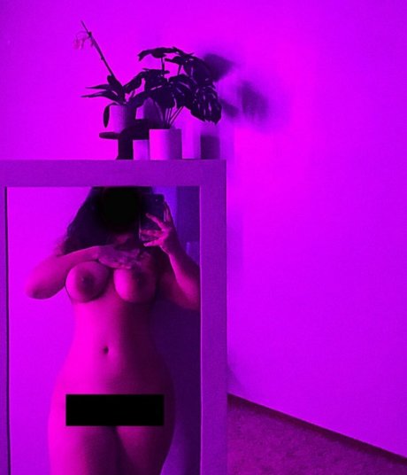 imanluvr top profile image