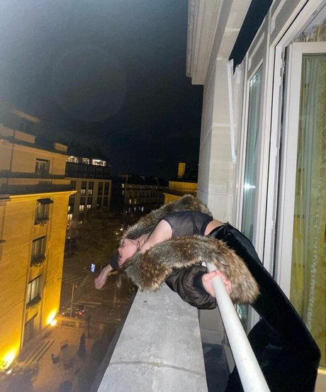 teen natural tits onlyfans sexy nude photo