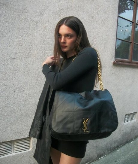 sex asian onlyfans pornographic pic