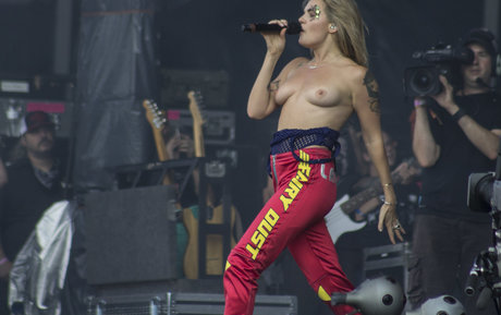 lesbian sex onlyfans hot photos