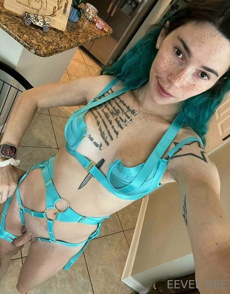 Eevee Bee pornstar exclusive gallery