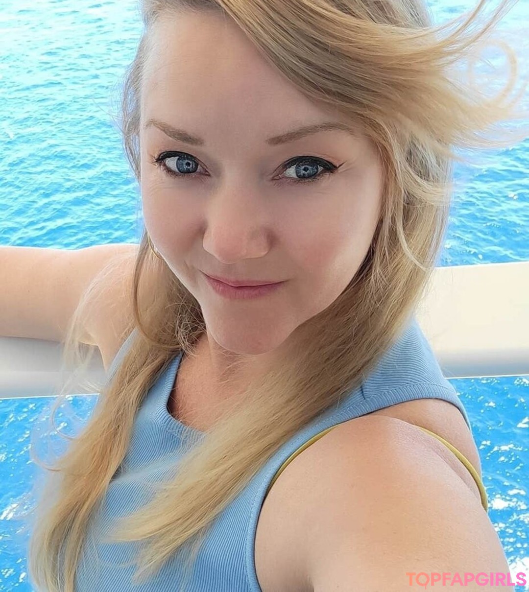 Crystal Sunshine beautiful pornstar pics