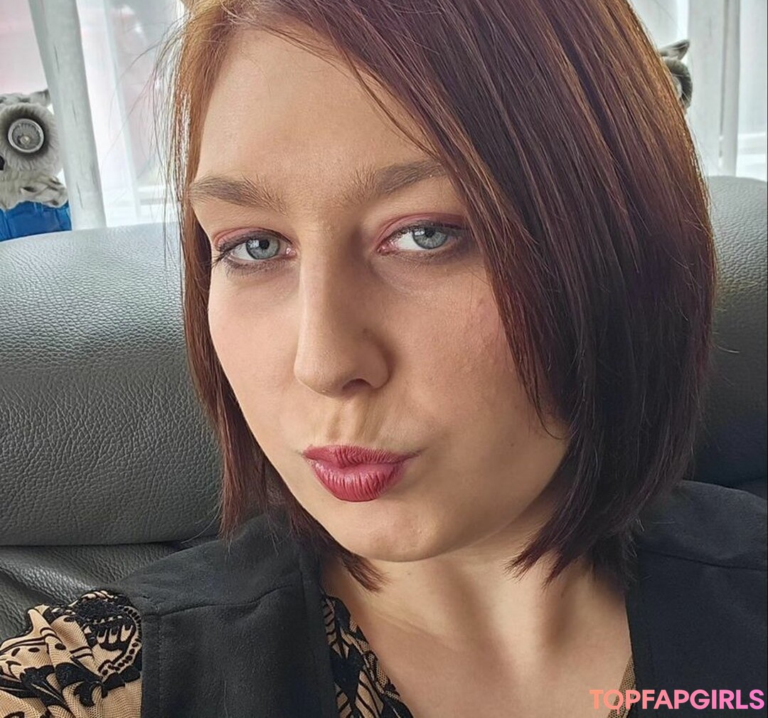 Bustyolive xxx pornstar pic