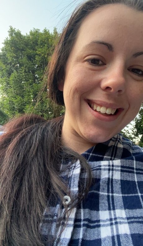 Miss Bb sexy actress pic