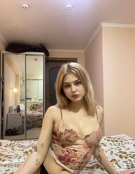 lilaxshy pornstar hot pic