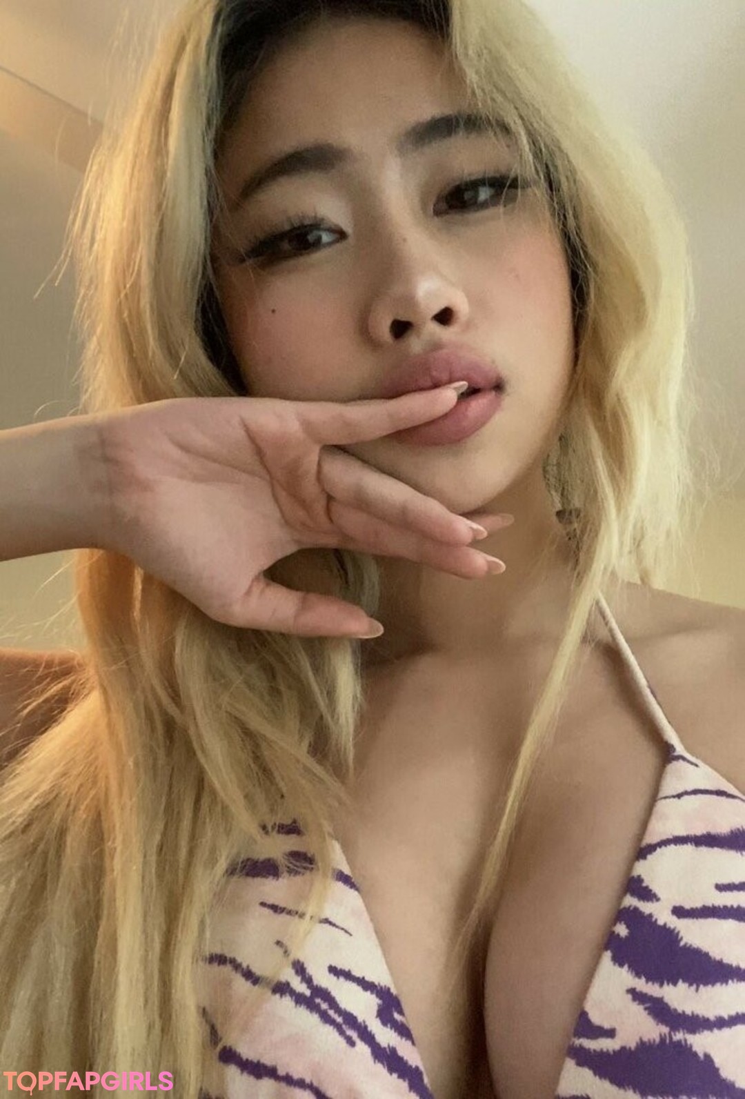 hann1ekin pornstar xxx pics