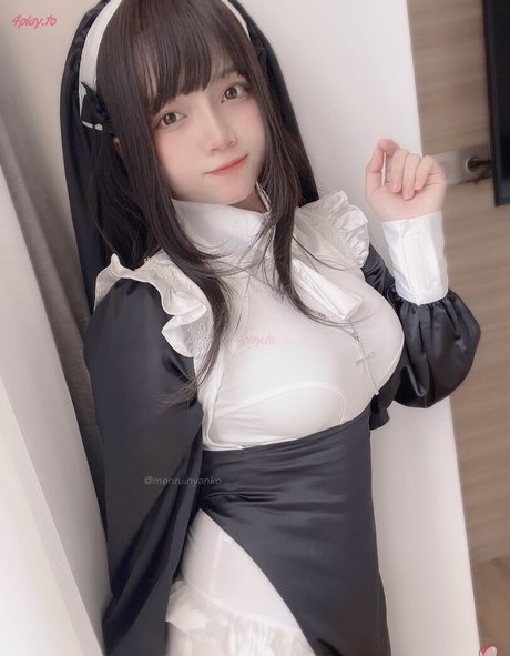 Angel Chan model erotic images