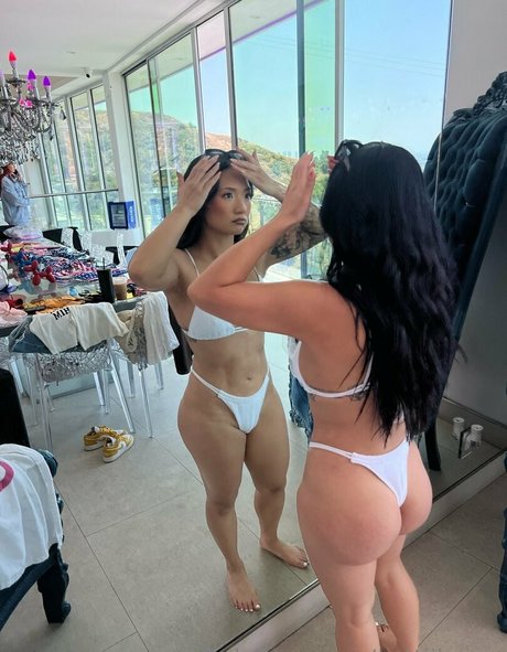 tiiieeen pornstar nude pictures