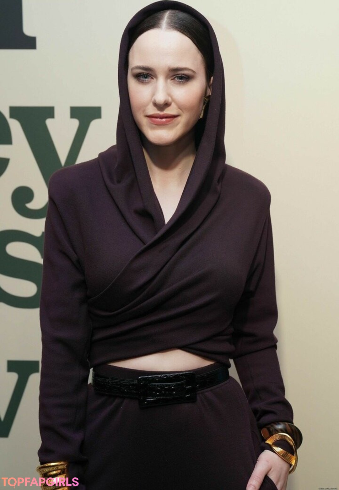 Rachel Brosnahan xxx actress image