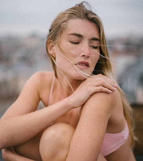 lesbian anal strapon onlyfans art porn image