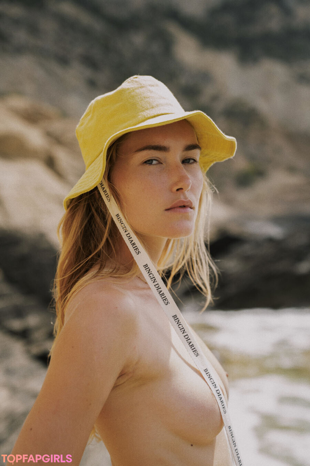 teacher milf onlyfans sexy nude pictures