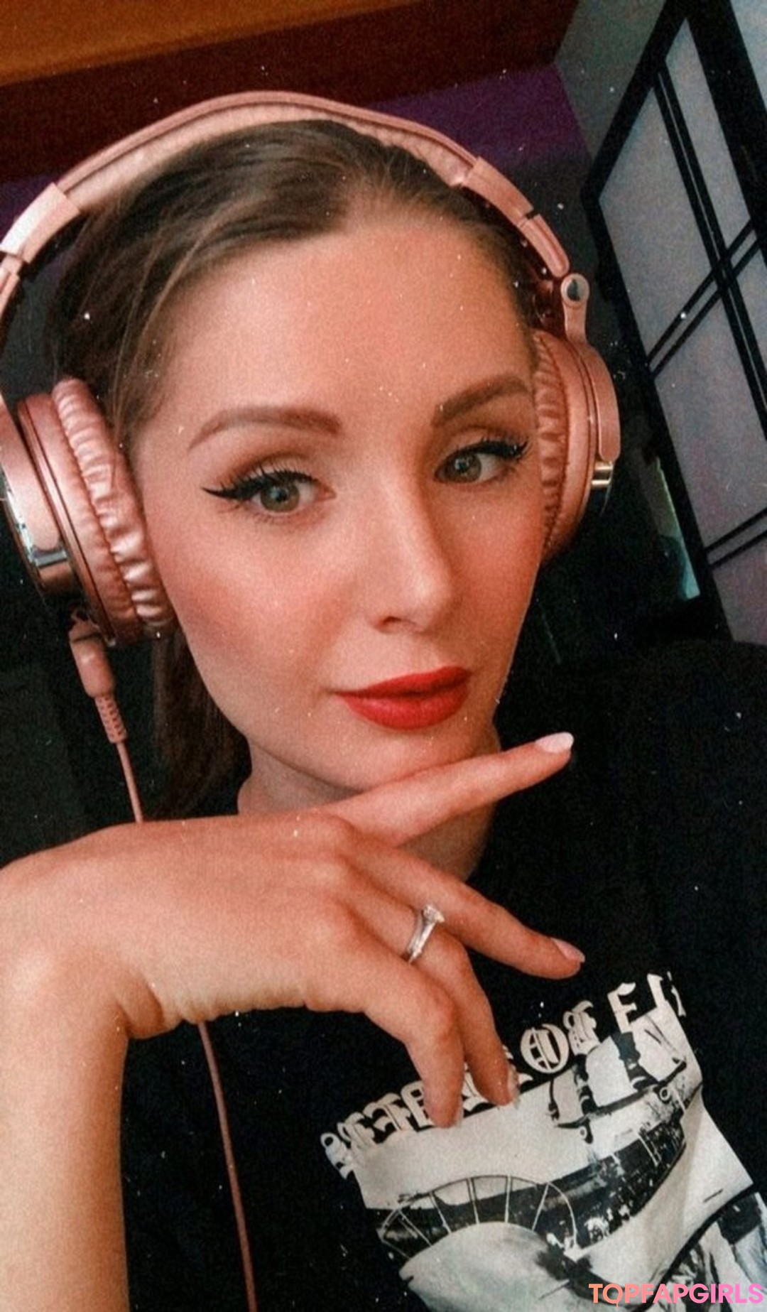 Lauren Southern high quality pornstar gallery