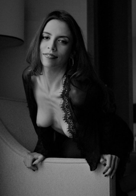 Caroline Lopes pornstar sexy photos