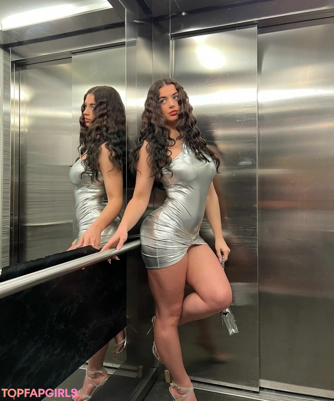 Diana Lapo top profile image