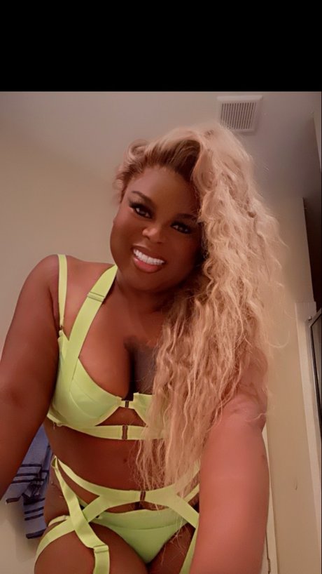 Layla Litt profile image