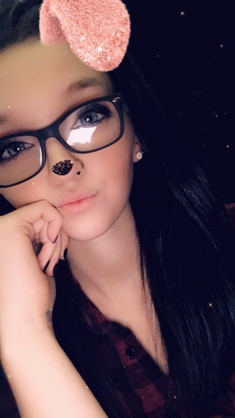 Momma leo_ pornographic star photo