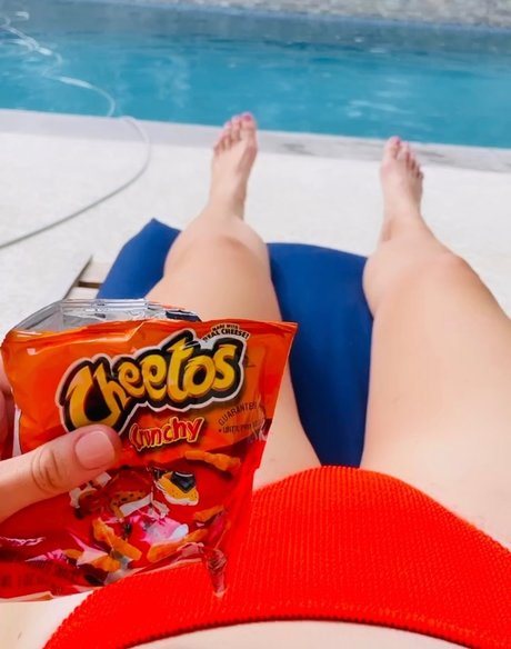 LongLegsHauteFeet hot pornstar pictures