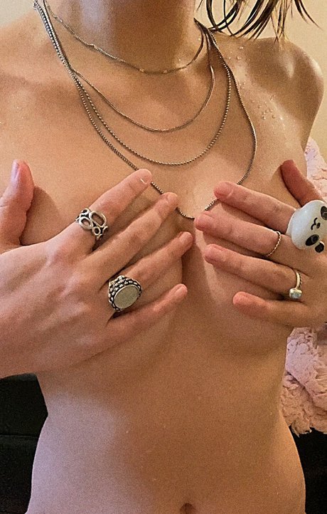 Lolly Saturn star best pics