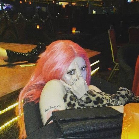 Lizzy Kitty pornstar sex pic