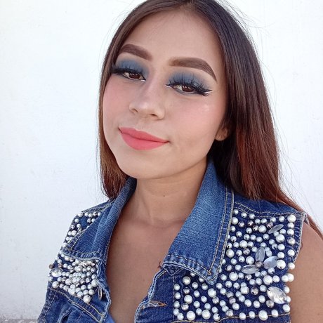 Lizbeth_ pornographic model pic