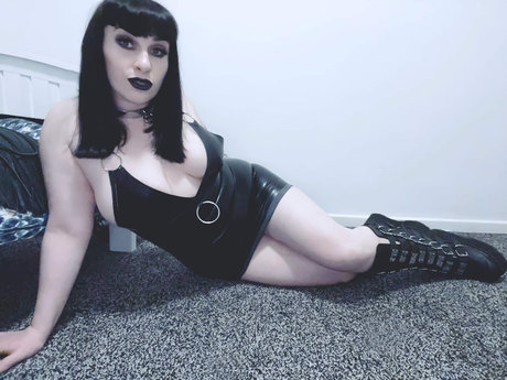 MadameBeef pornstar naked gallery