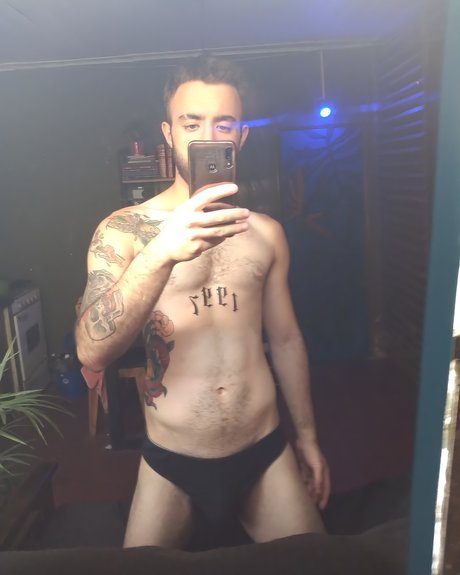 luciano gomez pretty pornstar pic