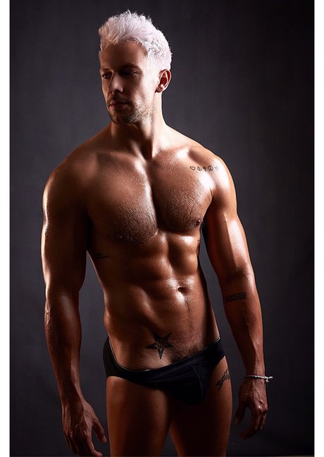 markandrew1 model best img