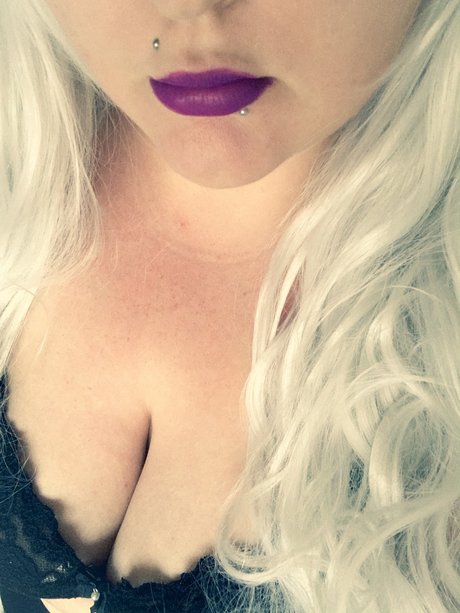 Miss Melody Rain model hd picture