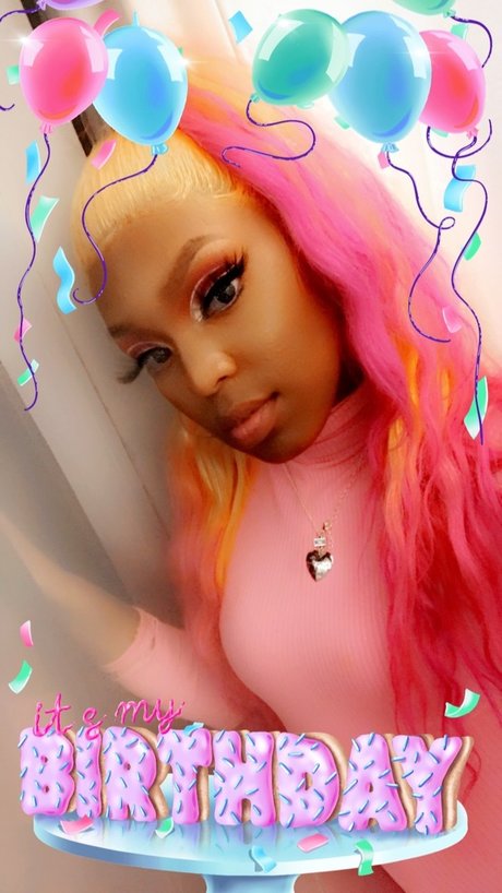 MegaMilly hot actress photo