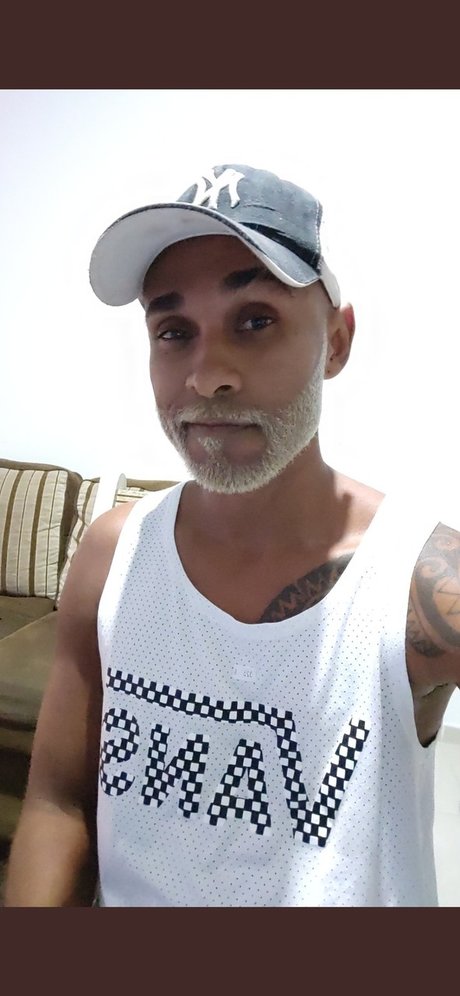 MaxPutoKarioca art actress galleries