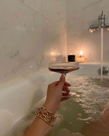 Marilyn the cougar exclusive star photo