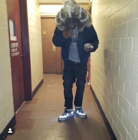 MilitantFendi perfect model pics