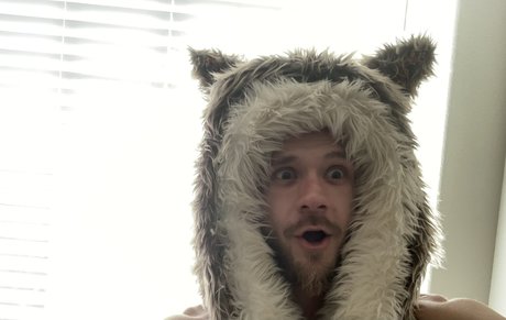 Spikie Wolf_ star pretty pic