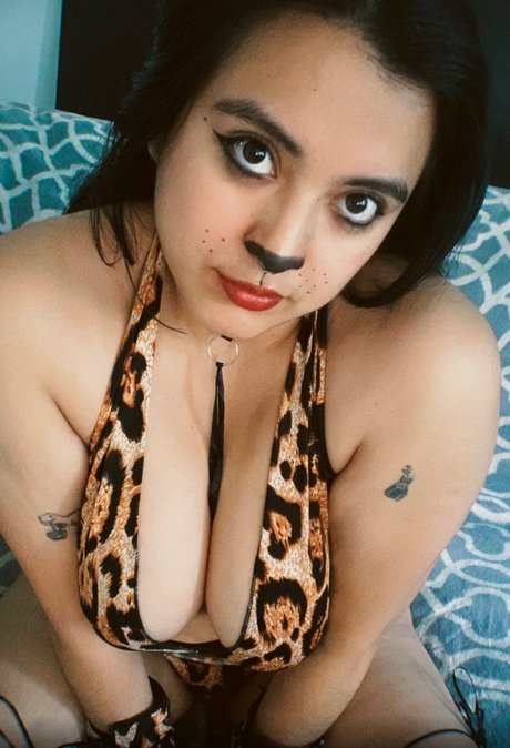 Mich Villanueva pornographic model picture