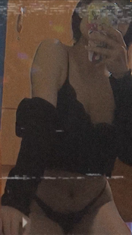 Mi ing exclusive pornstar pic