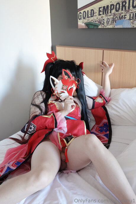 Ai SissyLunar star sex photos