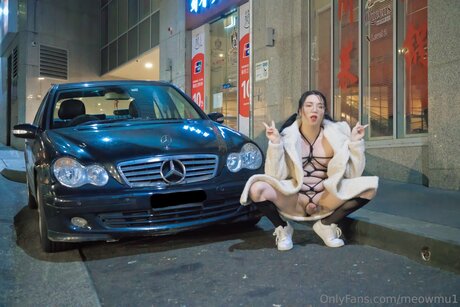 Ai SissyLunar model top photos