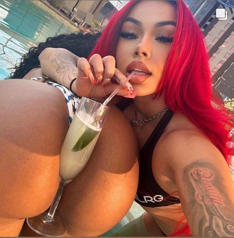 MissyXXXSnaps free model pictures