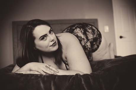 _Veronica Vixxxen_ art star gallery