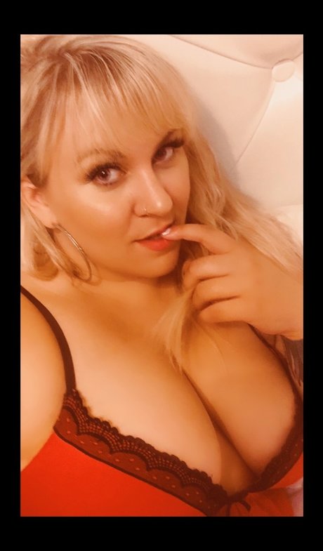 Layla Asher beautiful star gallery