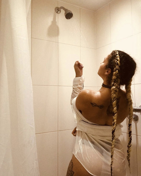 MissCheekyT 21 beautiful pornstar pics