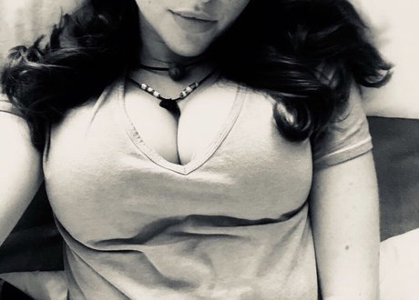 Vixie pretty actress picture