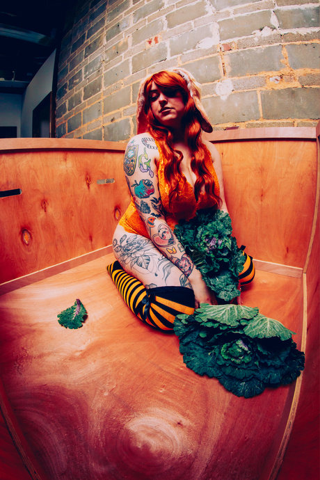 Emerald Lynn erotic actress photo