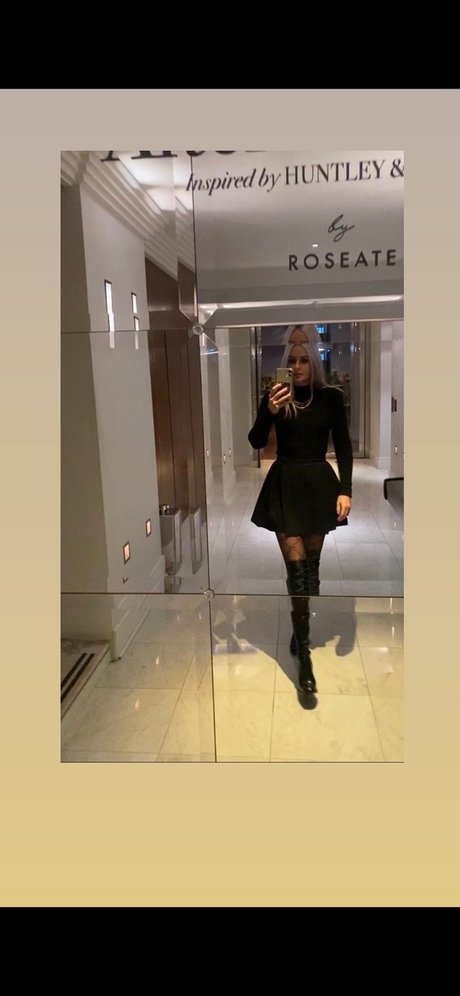 Elitezoya__ hd model gallery