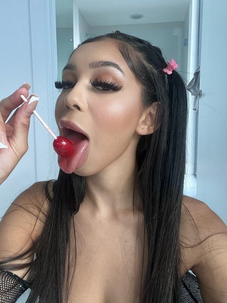 Ms Valentina actress image