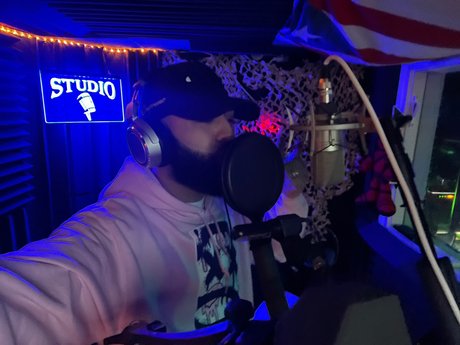 787Supremo beautiful actress photo