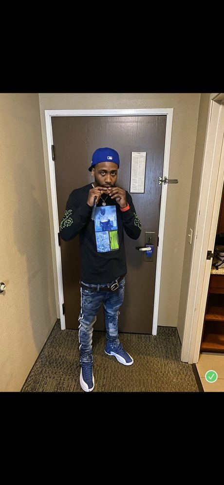 NeckBone star porn photo