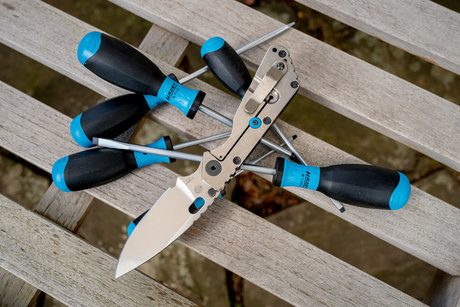 Naughty Knives exclusive actress picture