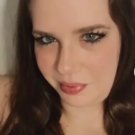 Natural Mom Bod hd pornstar pictures