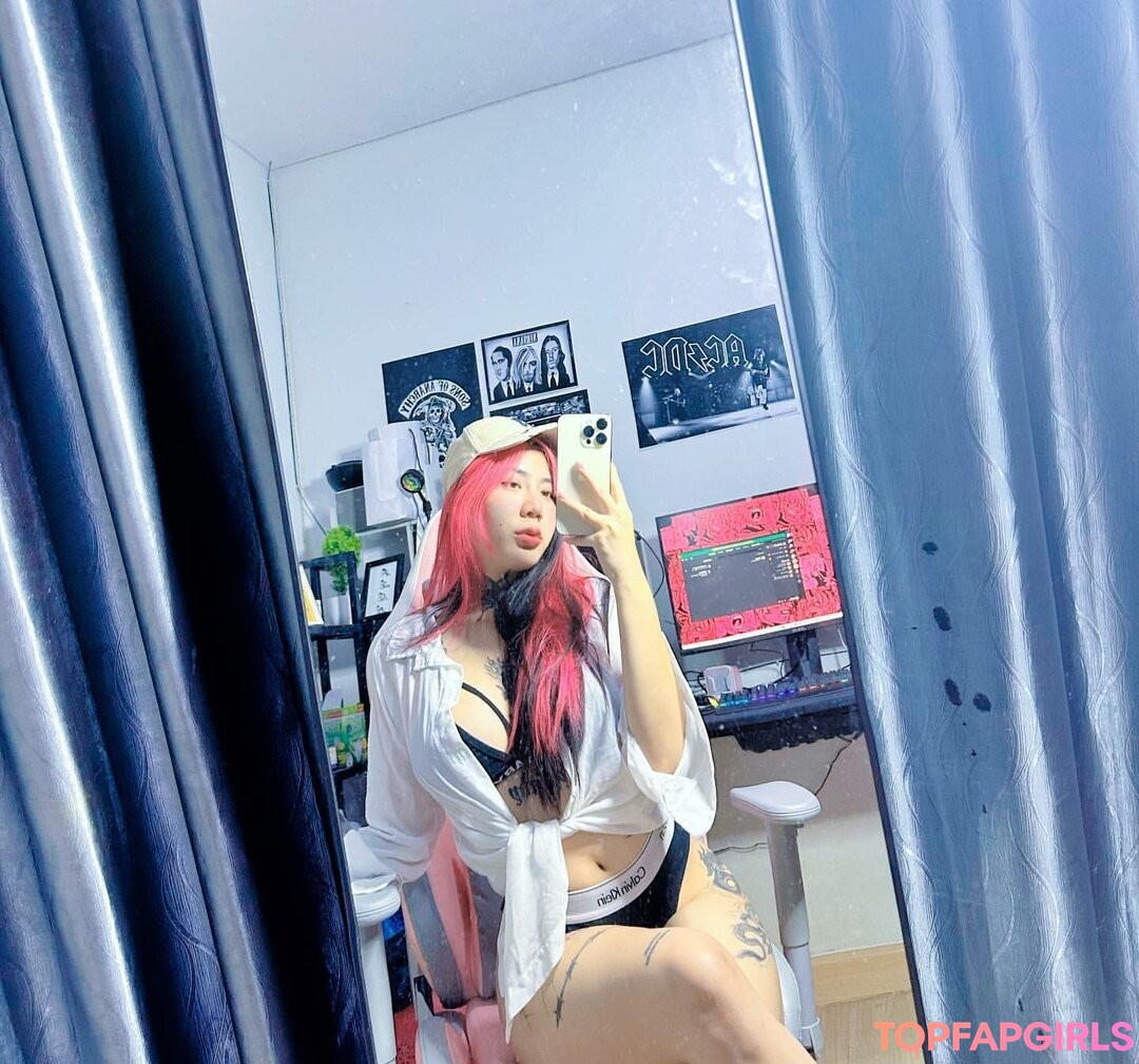 ellekampong model exclusive photos